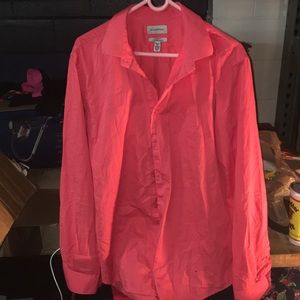 LE CHATEAU salmon Color mens dress shirt very good condition